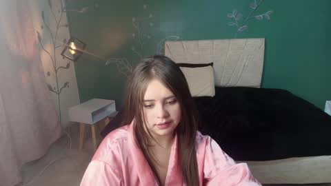 Snapshot of mariamcute_ chatting on 02-21-25, 11:32 M A R I A N A online show from 02-21-25, 11:32