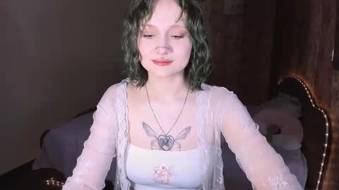 Snapshot of mariamilkis chatting on 04-26-26, 11:57 Maria online show from 04-26-26, 11:57