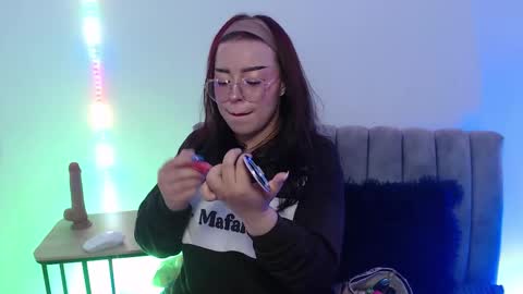 Marian online show from 12-05-25, 03:04