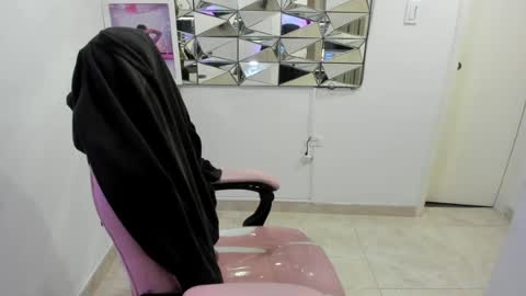 mariana01_m online show from 06-24-26, 12:04