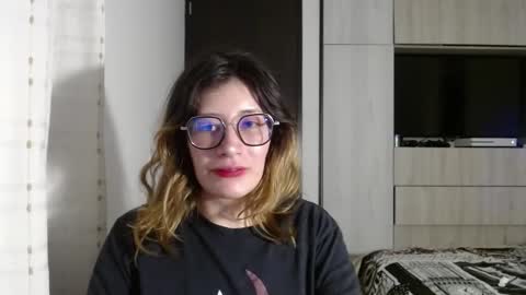 Mariana online show from 12-18-24, 06:14