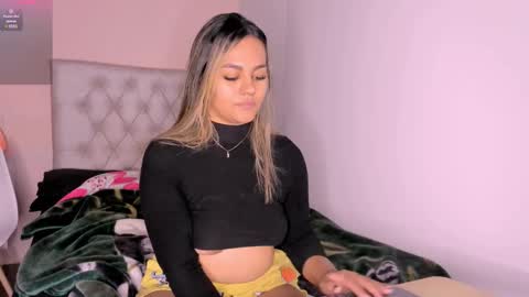 Mariana Roe online show from 02-19-25, 09:06