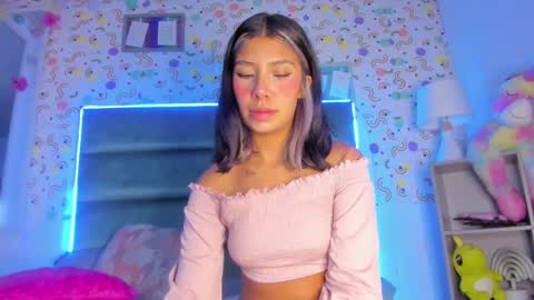 Snapshot of mariana_babe_ chatting on 03-11-25, 12:06 mariana_babe_ online show from 03-11-25, 12:06