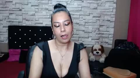 mariana_night online show from 12-15-25, 04:28