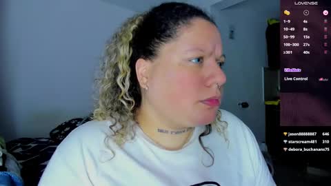 Snapshot of mariana_smittt chatting on 01-07-25, 09:50   Independent Model online show from 01-07-25, 09:50