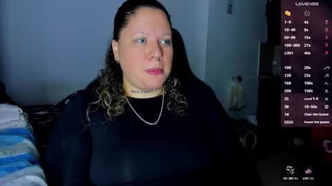 Snapshot of mariana_smittt chatting on 01-27-25, 06:52   Independent Model online show from 01-27-25, 06:52