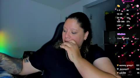 Snapshot of mariana_smittt chatting on 02-02-25, 01:30   Independent Model online show from 02-02-25, 01:30