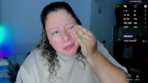 Snapshot of mariana_smittt chatting on 02-16-25, 05:15   Independent Model online show from 02-16-25, 05:15