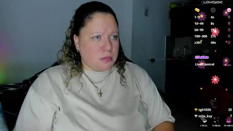 Snapshot of mariana_smittt chatting on 03-05-25, 12:49   Independent Model online show from 03-05-25, 12:49