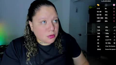 Snapshot of mariana_smittt chatting on 03-09-25, 11:14   Independent Model online show from 03-09-25, 11:14