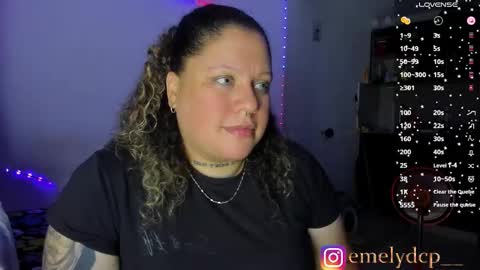 Snapshot of mariana_smittt chatting on 10-16-25, 04:24   Independent Model online show from 10-16-25, 04:24