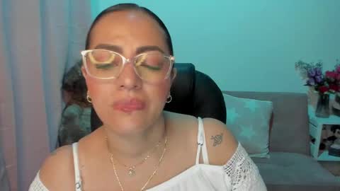 Snapshot of marianalopez81 chatting on 03-12-25, 03:35 Mariana Lopez online show from 03-12-25, 03:35