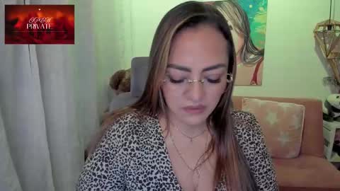 Snapshot of marianalopez81 chatting on 09-12-25, 12:11 Mariana Lopez online show from 09-12-25, 12:11