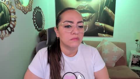 Mariana Lopez online show from 03-31-26, 10:43