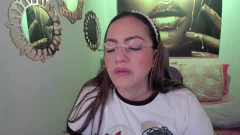 Mariana Lopez online show from 06-14-26, 11:51