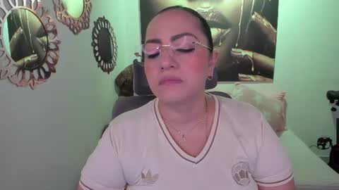 Mariana Lopez online show from 06-23-26, 10:30