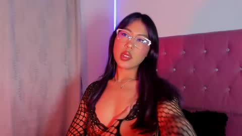 Snapshot of marianawlls chatting on 09-09-25, 09:42 mariana williams online show from 09-09-25, 09:42