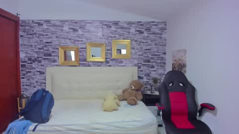 Snapshot of marianaxxx__ chatting on 12-04-24, 08:40 Mariana online show from 12-04-24, 08:40
