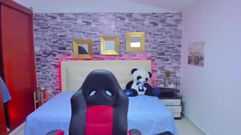 Snapshot of marianaxxx__ chatting on 12-21-24, 10:08 Mariana online show from 12-21-24, 10:08
