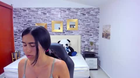 Snapshot of marianaxxx__ chatting on 03-03-25, 07:39 Mariana online show from 03-03-25, 07:39