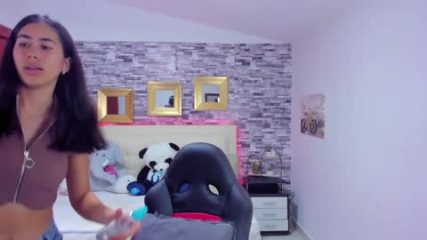 Snapshot of marianaxxx__ chatting on 03-10-25, 08:56 Mariana online show from 03-10-25, 08:56
