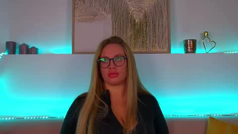 Maria online show from 02-19-25, 06:44