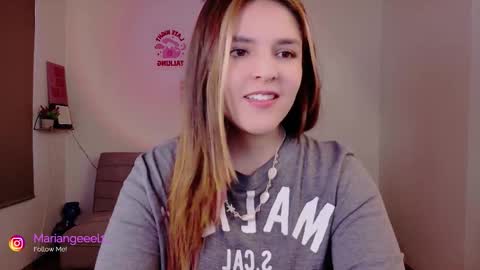 mariangeel_ online show from 10-16-25, 10:33