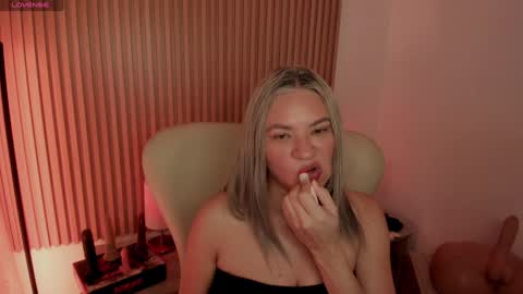 Marian Love  online show from 02-06-25, 10:48