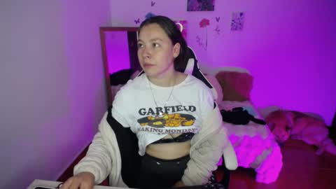 Snapshot of marianna__777 chatting on 10-13-25, 03:39 Mariana online show from 10-13-25, 03:39