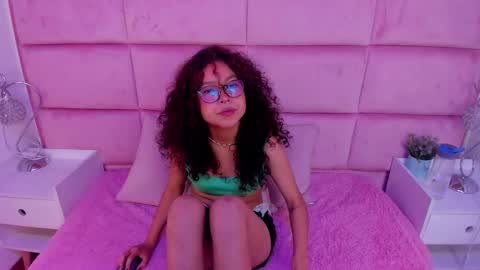 marianna_ray_ online show from 02-17-25, 12:27