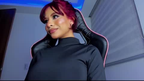 M A R I A N E online show from 03-02-25, 04:07