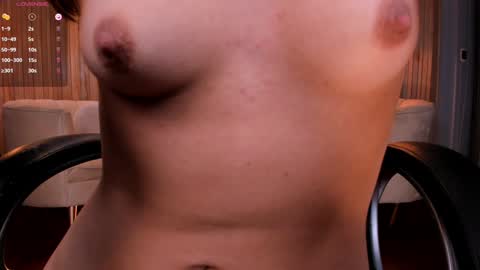 Snapshot of mariannelane1 chatting on 01-11-25, 12:55 Marianne online show from 01-11-25, 12:55