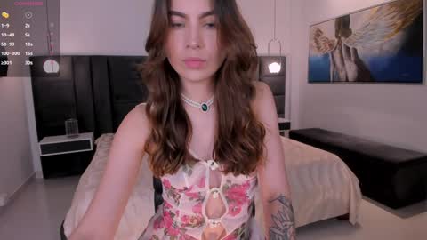 Snapshot of mariannelane1 chatting on 02-06-25, 09:06 Marianne online show from 02-06-25, 09:06