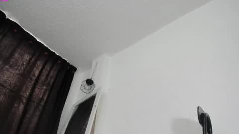 Snapshot of mariannelove77 chatting on 01-22-25, 02:14 marianne online show from 01-22-25, 02:14