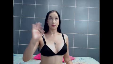 Mariangel online show from 10-29-25, 09:49