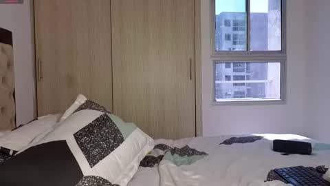 Snapshot of marianthonia1 chatting on 12-19-25, 06:15 Antonia online show from 12-19-25, 06:15