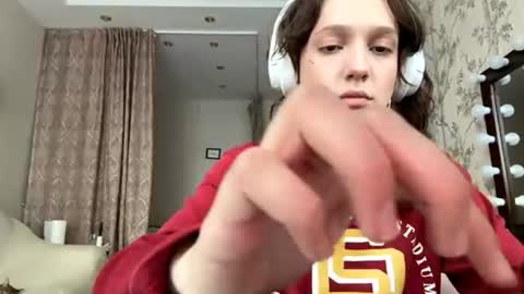 Jenny online show from 07-18-26, 11:36