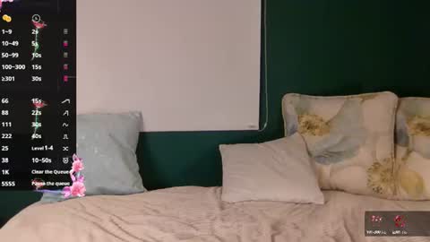 Snapshot of mariateresa11 chatting on 06-18-26, 10:41 Theressa online show from 06-18-26, 10:41