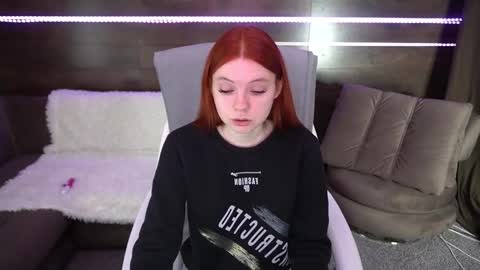 Snapshot of marich_ka chatting on 12-15-24, 11:01 MaRich Ka online show from 12-15-24, 11:01