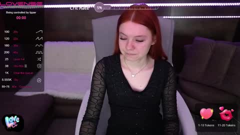 Snapshot of marich_ka chatting on 12-20-24, 01:00 MaRich Ka online show from 12-20-24, 01:00