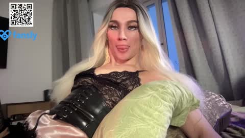 Snapshot of maridekoks chatting on 01-14-25, 01:38 Mari online show from 01-14-25, 01:38