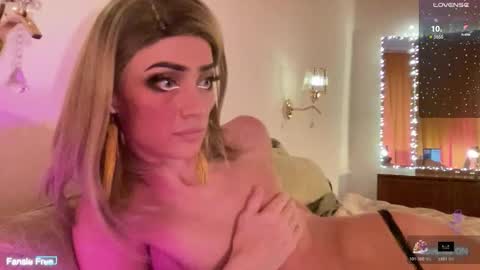 Snapshot of maridekoks chatting on 12-04-25, 12:03 Mari online show from 12-04-25, 12:03