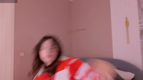 Marie LEAVE YOUR  WITH ME online show from 05-18-26, 05:02