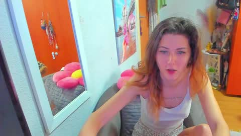 Snapshot of marie_marie03 chatting on 03-12-25, 08:19 Marie online show from 03-12-25, 08:19