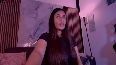 Snapshot of mariejane2 chatting on 10-19-25, 08:20 Im Marie Jane online show from 10-19-25, 08:20