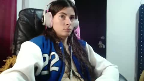 Mariie online show from 02-12-25, 01:19