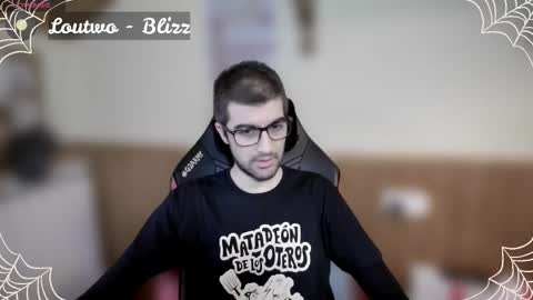 Snapshot of marielessfan chatting on 10-19-25, 12:50 Marie online show from 10-19-25, 12:50