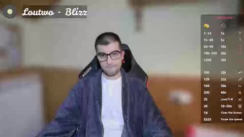 Snapshot of marielessfan chatting on 11-14-25, 05:00 Marie online show from 11-14-25, 05:00