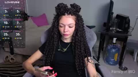 Maria  online show from 06-14-26, 09:50