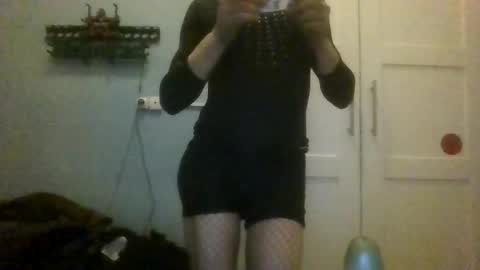 mariellesissy online show from 10-27-25, 04:38